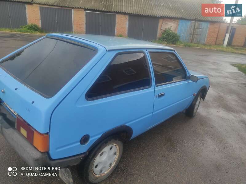 Хэтчбек ЗАЗ 1102 Таврия-Нова 2004 в Тростянце