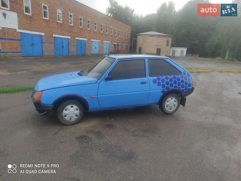 Хэтчбек ЗАЗ 1102 Таврия-Нова 2004 в Тростянце