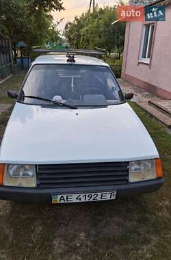 Хэтчбек ЗАЗ 1102 Таврия-Нова 2001 в 