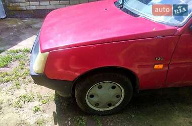 Хэтчбек ЗАЗ 1102 Таврия-Нова 2002 в 