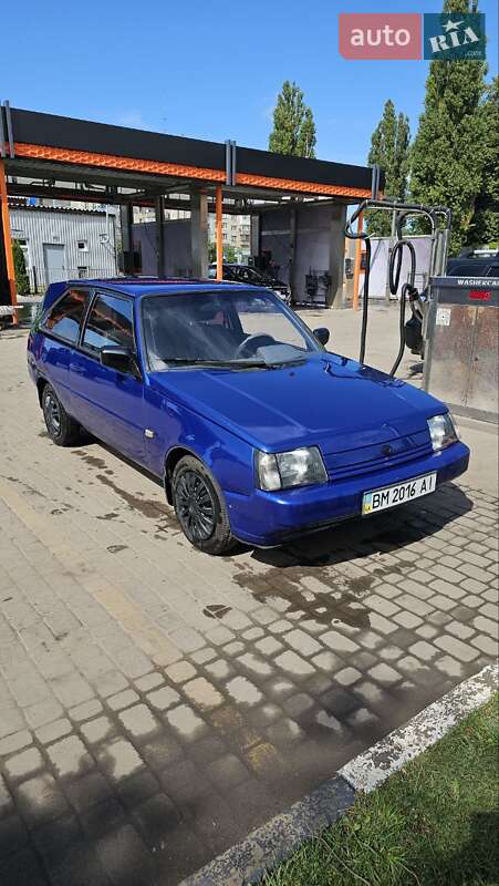 Хэтчбек ЗАЗ 1102 Таврия-Нова 2003 в 