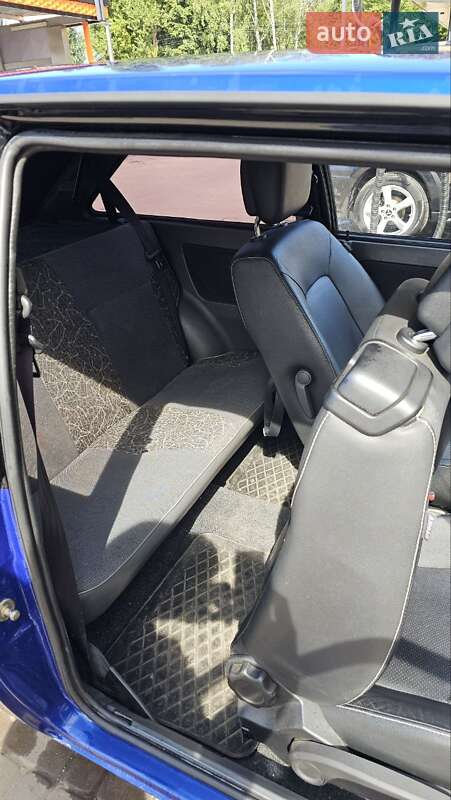 Хетчбек ЗАЗ 1102 Таврія-Нова 2003 в Сумах