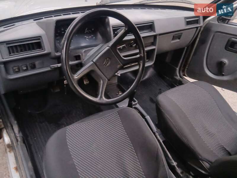 Хетчбек ЗАЗ 1102 Таврія-Нова 2003 в Києві