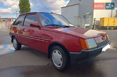 Хэтчбек ЗАЗ 1102 Таврия-Нова 2003 в 