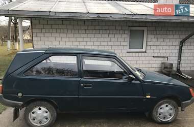 Хэтчбек ЗАЗ 1102 Таврия-Нова 2004 в 