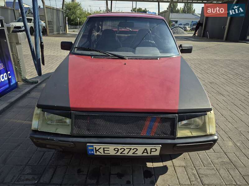 Хэтчбек ЗАЗ 1102 Таврия-Нова 2004 в 