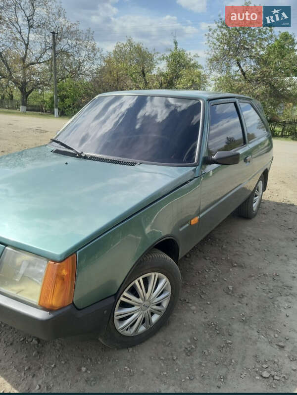 Хетчбек ЗАЗ 1102 Таврія-Нова 2006 в 