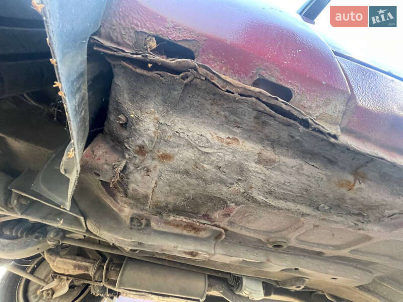 Хэтчбек ЗАЗ 1102 Таврия-Нова 2004 в Запорожье