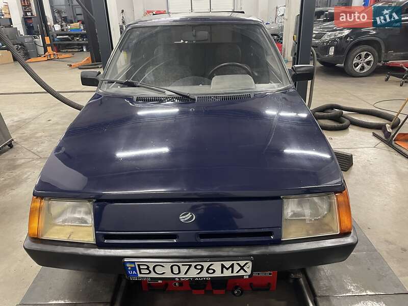 Хэтчбек ЗАЗ 1102 Таврия-Нова 2006 в 