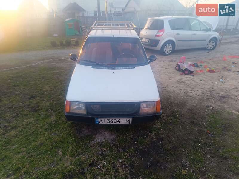 Хэтчбек ЗАЗ 1102 Таврия-Нова 2000 в Борисполе