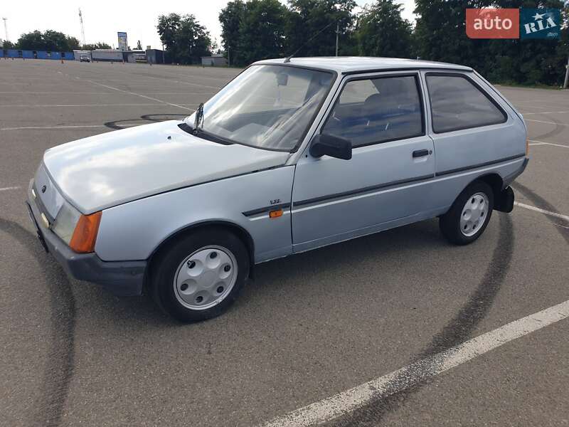 Хэтчбек ЗАЗ 1102 Таврия-Нова 2004 в 