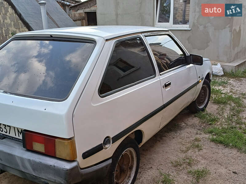 Хетчбек ЗАЗ 1102 Таврія-Нова 2000 в Рогані