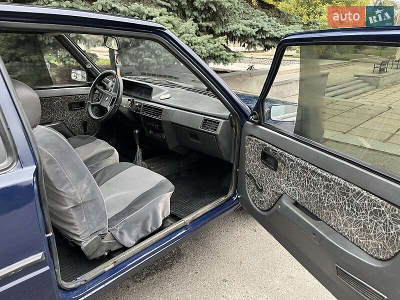 Хэтчбек ЗАЗ 1102 Таврия-Нова 2005 в Каменском