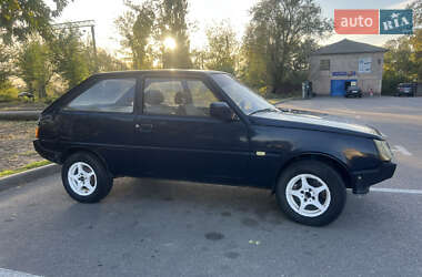 Хэтчбек ЗАЗ 1102 Таврия-Нова 2001 в 