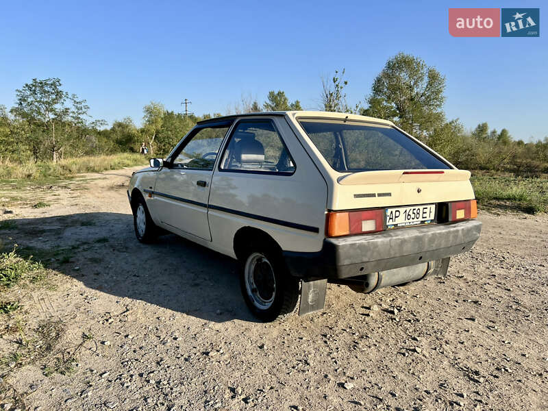 Хэтчбек ЗАЗ 1102 Таврия-Нова 2003 в Запорожье