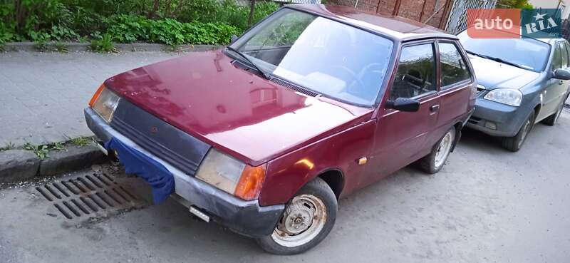 Хэтчбек ЗАЗ 1102 Таврия-Нова 2004 в Львове