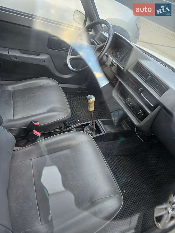 Хетчбек ЗАЗ 1102 Таврія-Нова 2003 в Києві фото 2 Хетчбек ЗАЗ 1102 Таврія-Нова 2003 в Києві