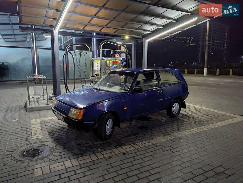 Хэтчбек ЗАЗ 1102 Таврия-Нова 2003 в Кропивницком