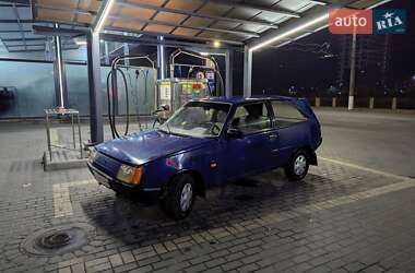 Хэтчбек ЗАЗ 1102 Таврия-Нова 2003 в 