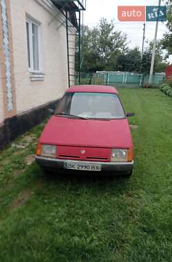 Хетчбек ЗАЗ 1102 Таврія-Нова 1998 в Рівному