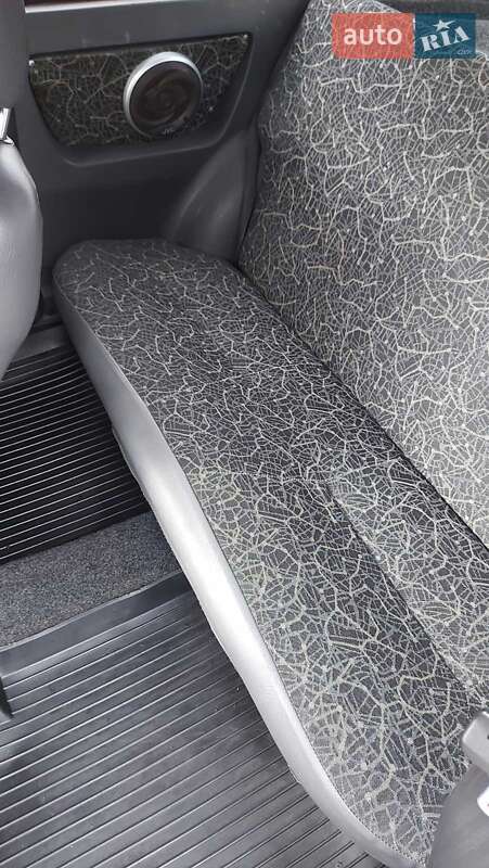 Хетчбек ЗАЗ 1102 Таврія-Нова 2007 в Могилів-Подільському фото 4 Хетчбек ЗАЗ 1102 Таврія-Нова 2007 в Могилів-Подільському