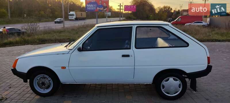 Хетчбек ЗАЗ 1102 Таврія-Нова 2006 в Одесі