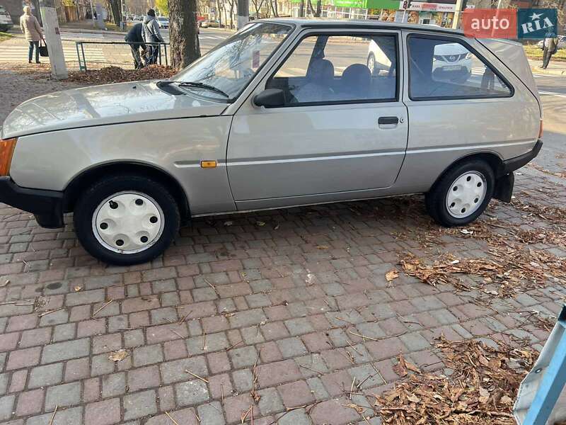 Хэтчбек ЗАЗ 1102 Таврия-Нова 2006 в Запорожье фото 2 Хэтчбек ЗАЗ 1102 Таврия-Нова 2006 в Запорожье