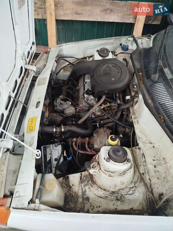 Хетчбек ЗАЗ 1102 Таврія-Нова 2004 в Дніпрі фото 10 Хетчбек ЗАЗ 1102 Таврія-Нова 2004 в Дніпрі