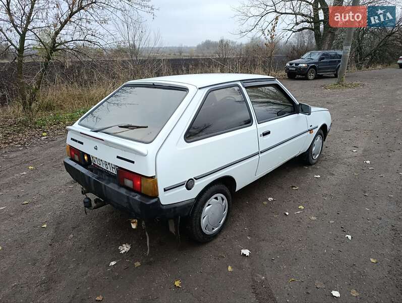 Хетчбек ЗАЗ 1102 Таврія-Нова 2001 в Новомиколаївці фото 10 Хетчбек ЗАЗ 1102 Таврія-Нова 2001 в Новомиколаївці