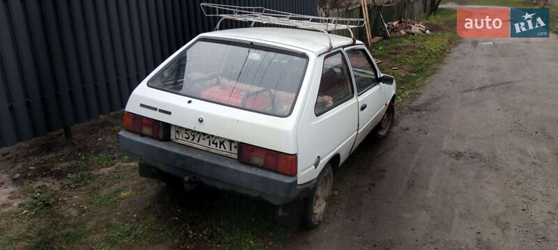 Хэтчбек ЗАЗ 1102 Таврия-Нова 2003 в Козельце