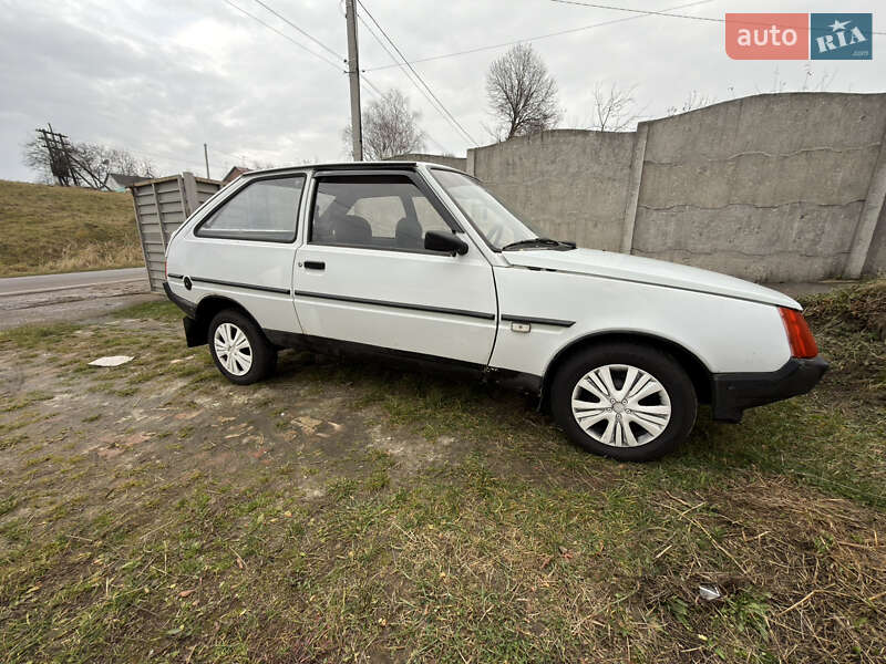 Хетчбек ЗАЗ 1102 Таврія-Нова 1998 в Львові фото 4 Хетчбек ЗАЗ 1102 Таврія-Нова 1998 в Львові