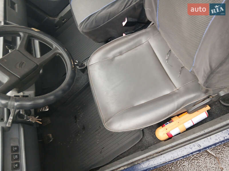 Хэтчбек ЗАЗ 1102 Таврия-Нова 2004 в Хмельницком