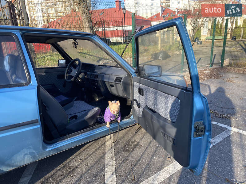 Хетчбек ЗАЗ 1102 Таврія-Нова 2003 в Києві