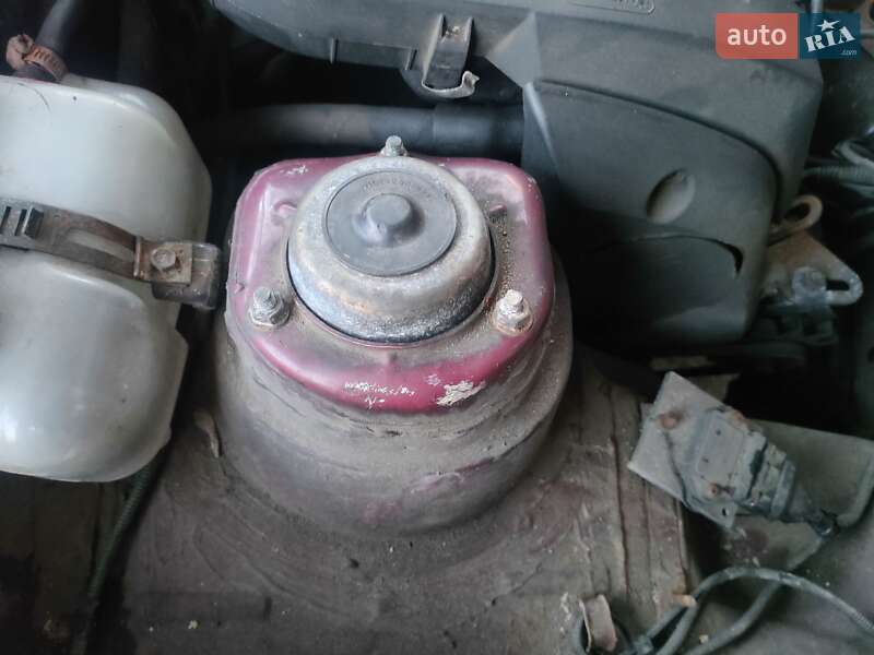 Хетчбек ЗАЗ 1102 Таврія-Нова 2004 в Харкові