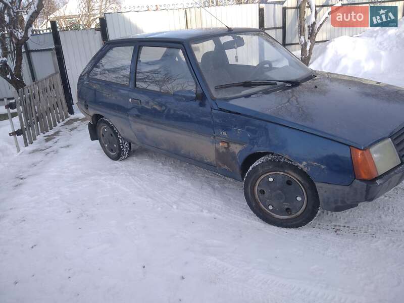 Хэтчбек ЗАЗ 1102 Таврия-Нова 2004 в Корсуне-Шевченковском фото 2 Хэтчбек ЗАЗ 1102 Таврия-Нова 2004 в Корсуне-Шевченковском