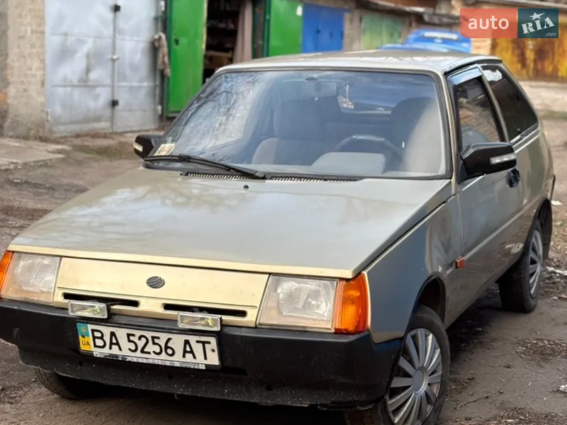ЗАЗ 1102 Таврія-Нова