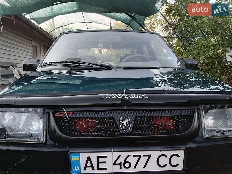 ЗАЗ 1102 Таврія-Нова