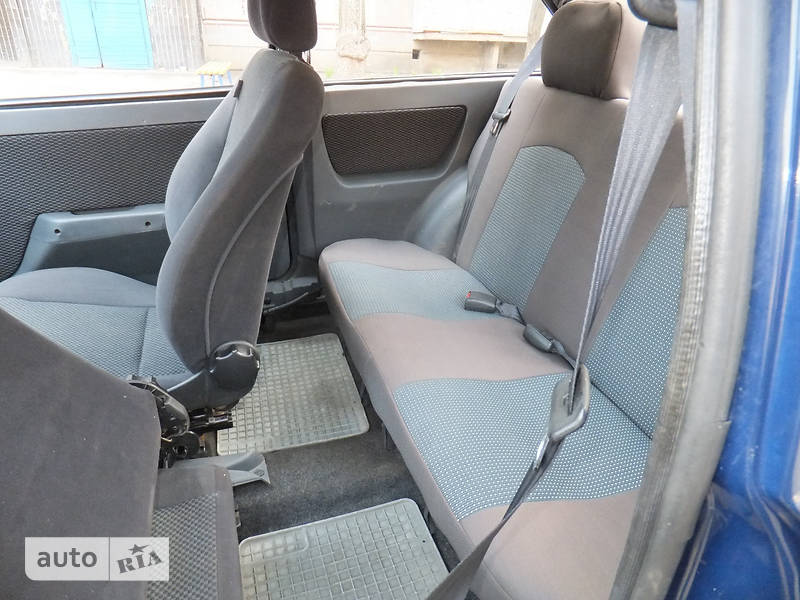 Хэтчбек ЗАЗ 1102 Таврия 2004 в Харькове фото 7 Хэтчбек ЗАЗ 1102 Таврия 2004 в Харькове