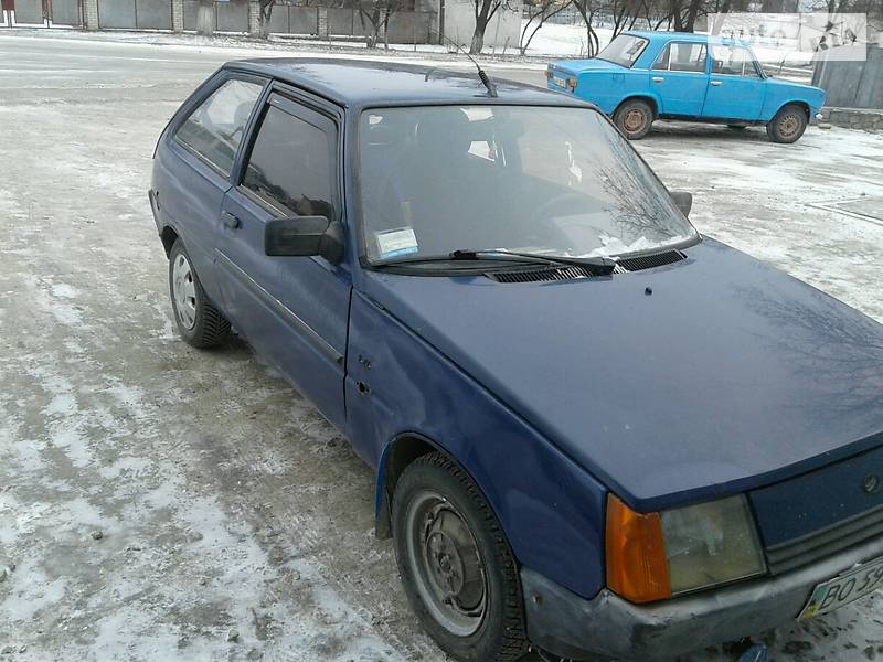 Хэтчбек ЗАЗ 1102 Таврия 2001 в Борщеве