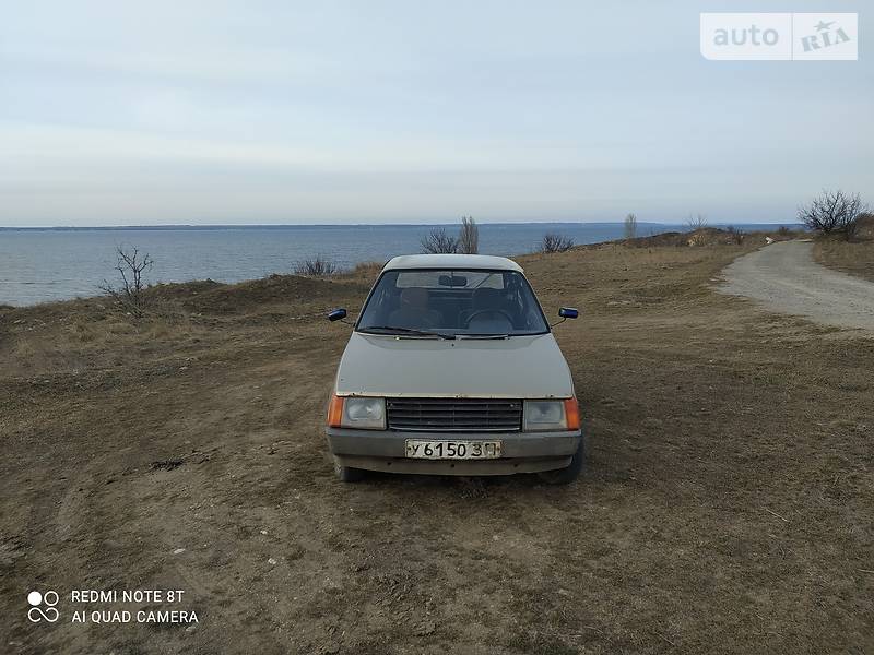 ЗАЗ 1102 Таврия
