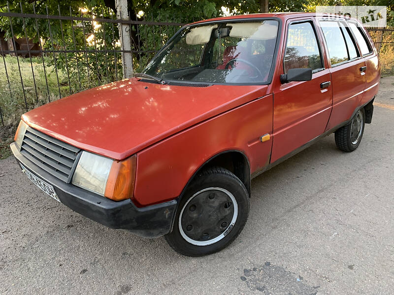 ЗАЗ 1102 Таврия