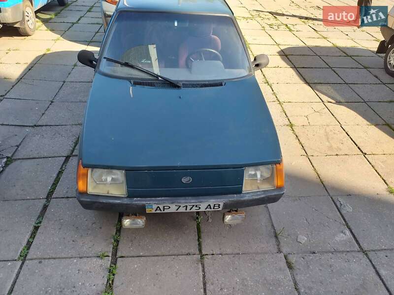 Хэтчбек ЗАЗ 1102 Таврия 2004 в Запорожье фото 4 Хэтчбек ЗАЗ 1102 Таврия 2004 в Запорожье