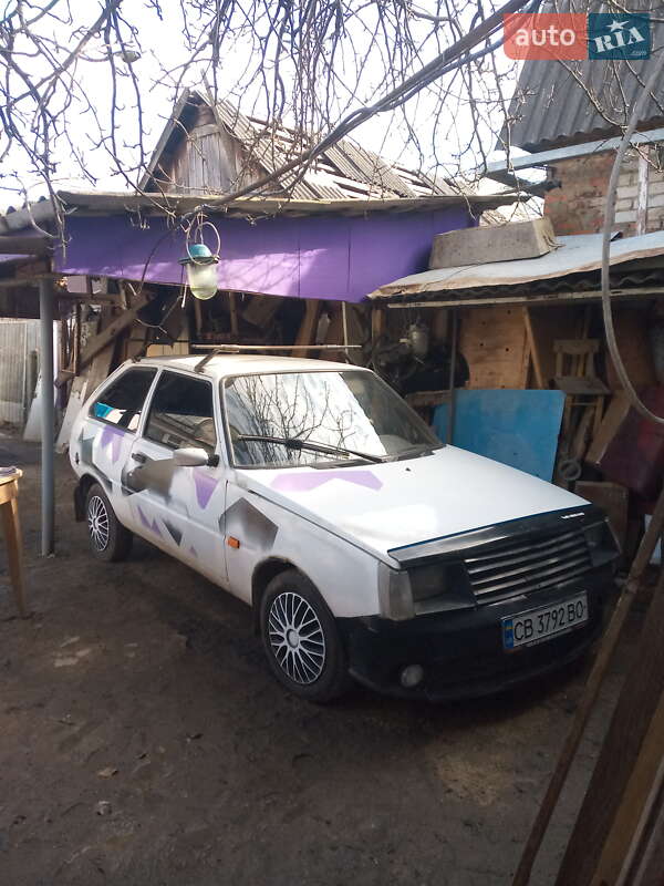 Седан ЗАЗ 1102 Таврія 1991 в Чернігові
