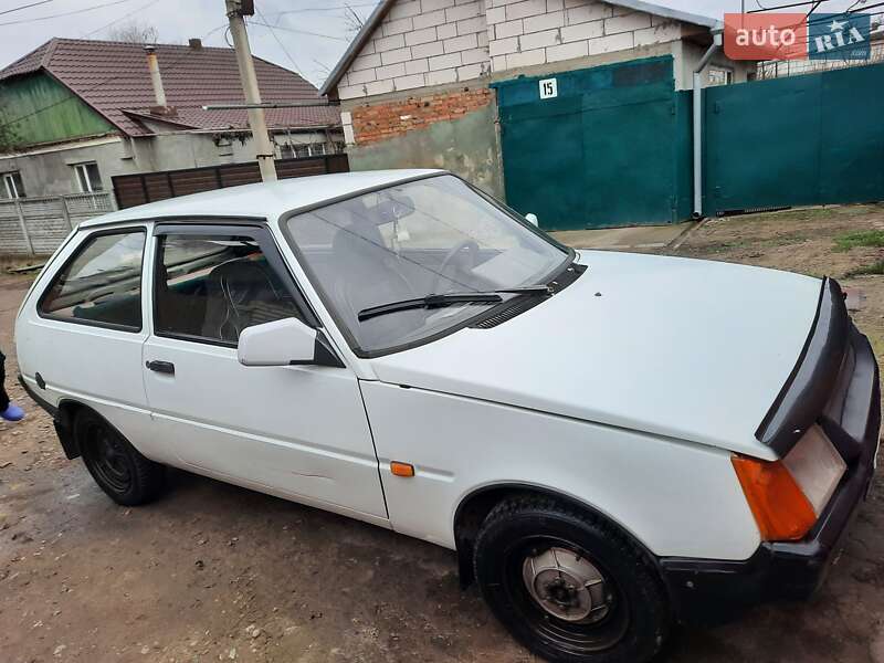 Хетчбек ЗАЗ 1102 Таврія 1992 в Ізмаїлі