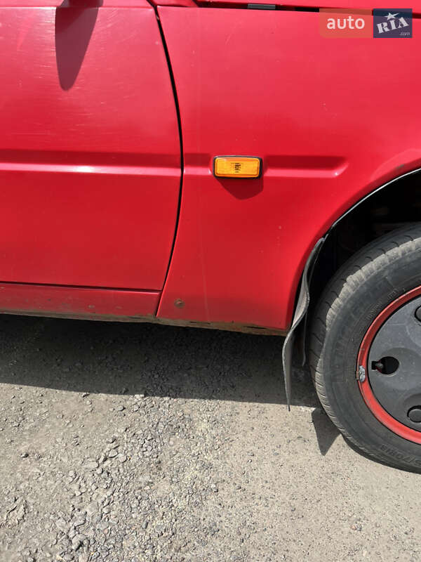 Хетчбек ЗАЗ 1102 Таврія 1998 в Кременчуці