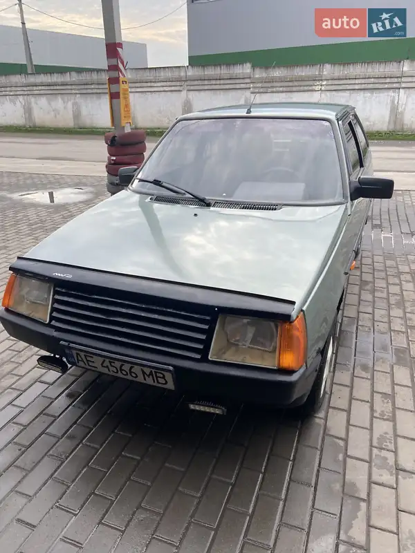 ЗАЗ 1102 Таврія
