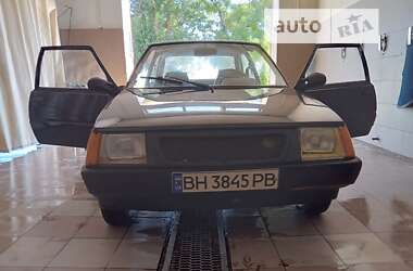 Хэтчбек ЗАЗ 1102 Таврия 2000 в Одессе