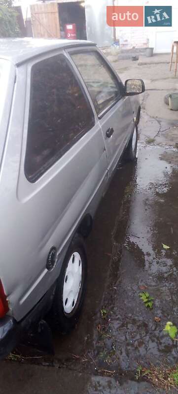 Хетчбек ЗАЗ 1102 Таврія 1998 в Бериславі