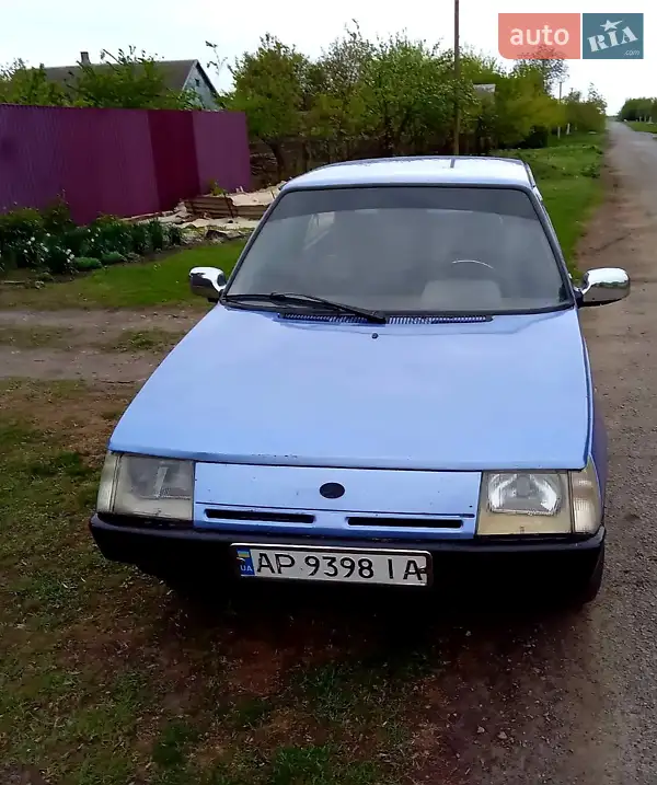 ЗАЗ 1102 Таврія 2001