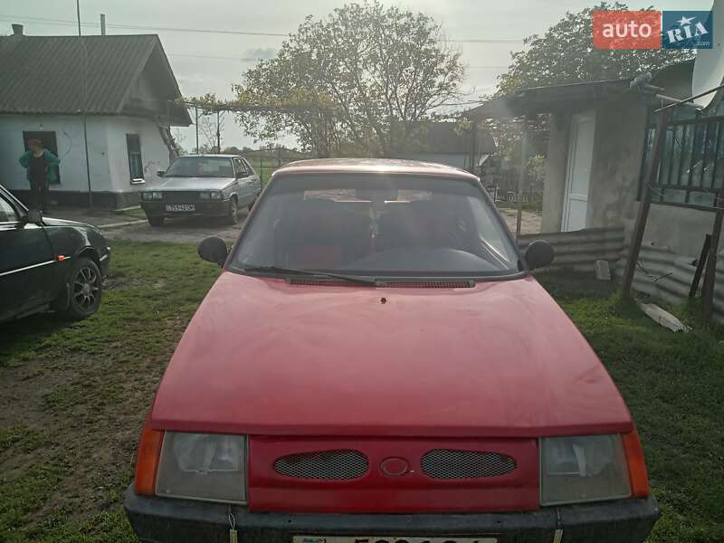 Хетчбек ЗАЗ 1102 Таврія 1994 в Любашівці